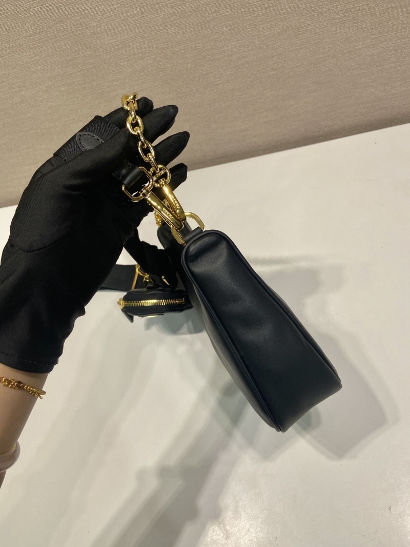 Pra*a hobo bags